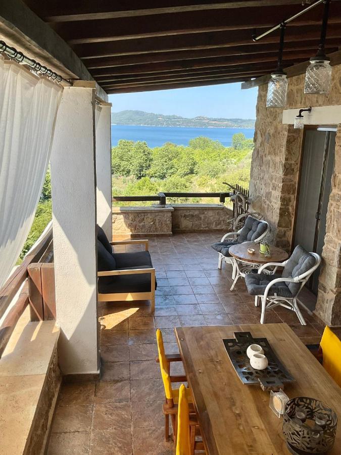 Villa Stonehouse & Casa Al Sole E Al Mare Nea Roda Exterior foto