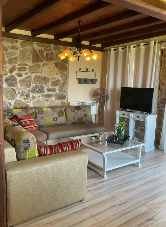 Villa Stonehouse & Casa Al Sole E Al Mare Nea Roda Exterior foto